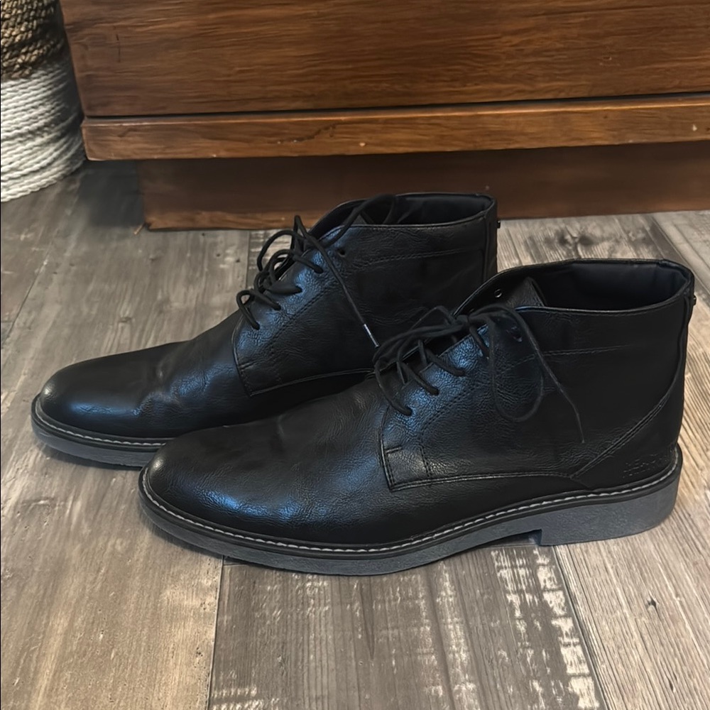 Kenneth Cole Reaction- Trail Chukka Black Leather Men's Boots